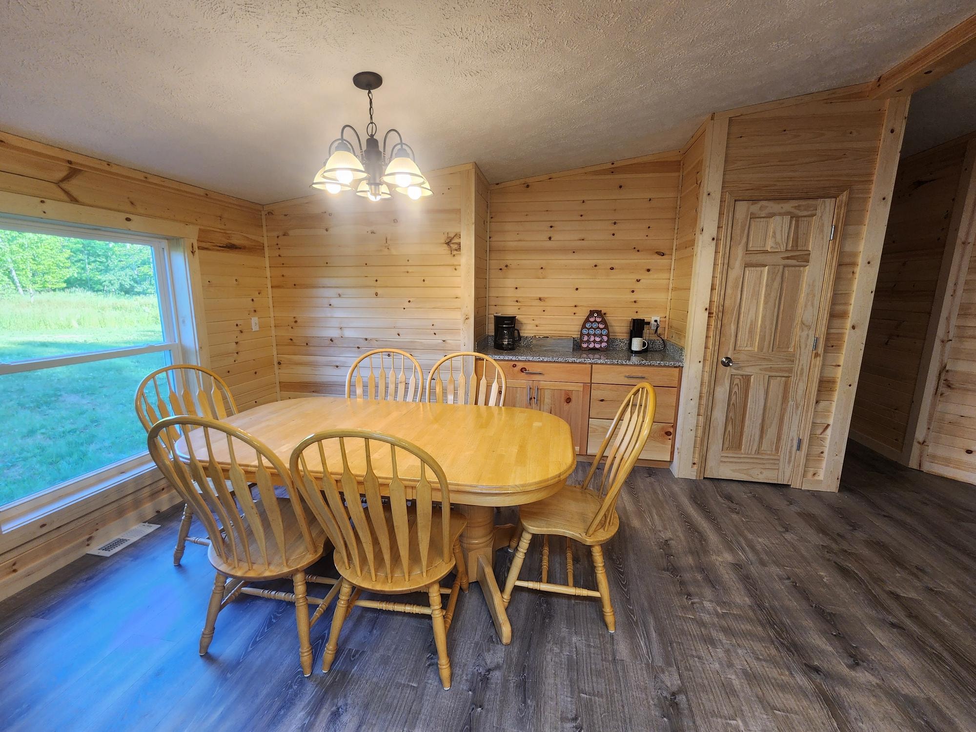 Dining Room with Seating for 6